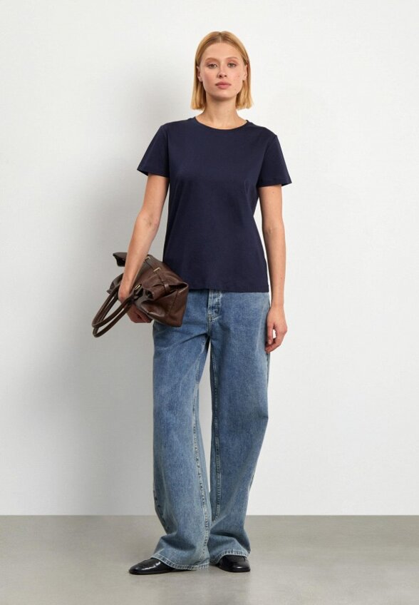 Футболка Emka