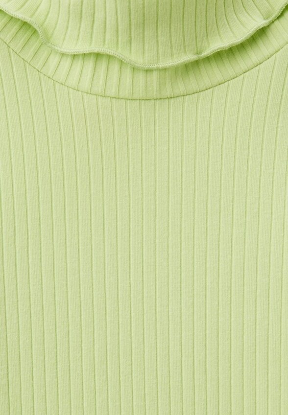 Водолазка Pelican