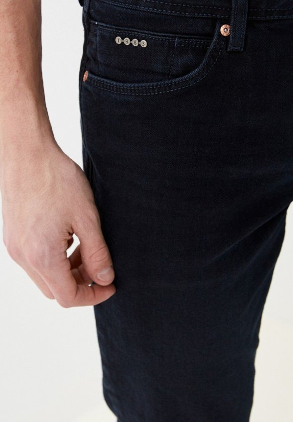 Джинсы Colin's