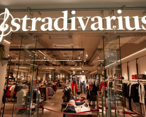 Stradivarius в ТРЦ «Океания», г. Москва, Кутузовский пр., д. 57