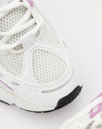 Кроссовки adidas Originals женщинам