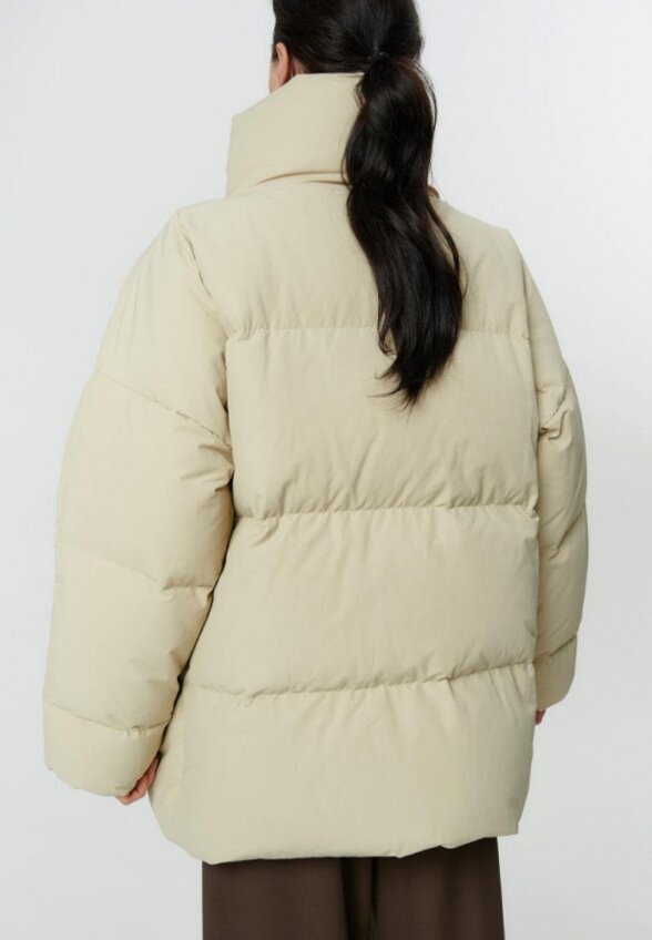 Пуховик Daisyknit