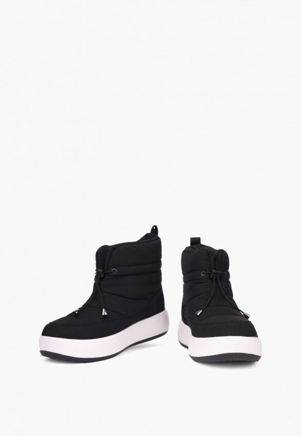 Дутики Instreet