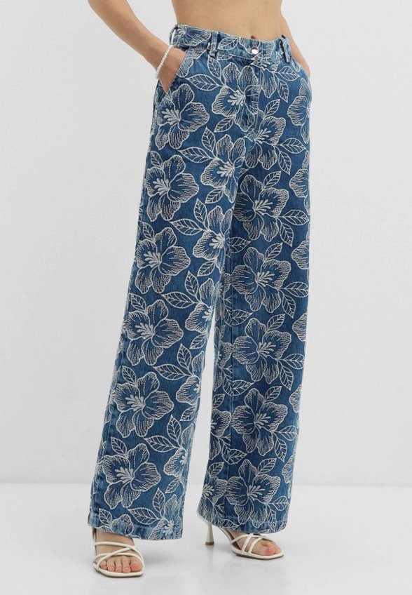 Джинсы Passegiata