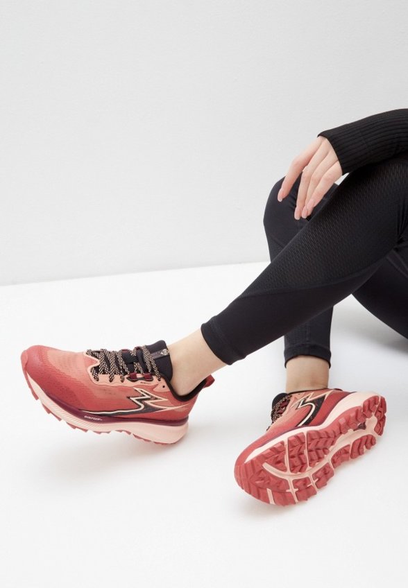 Кроссовки 361