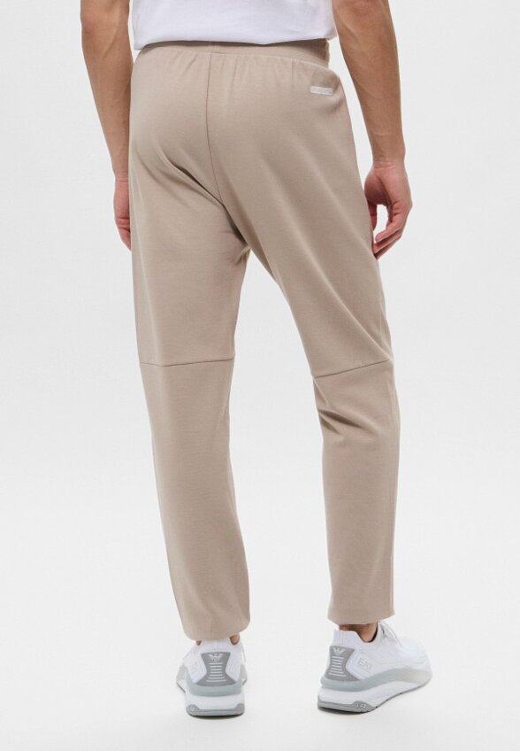 Брюки спортивные EA7