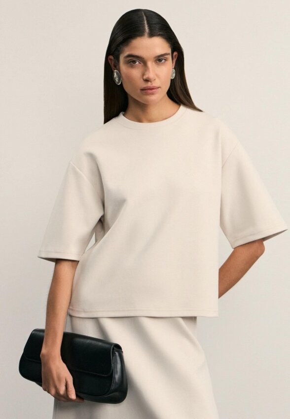 Футболка Zarina