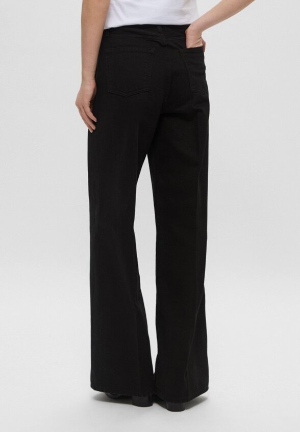 Джинсы Calvin Klein