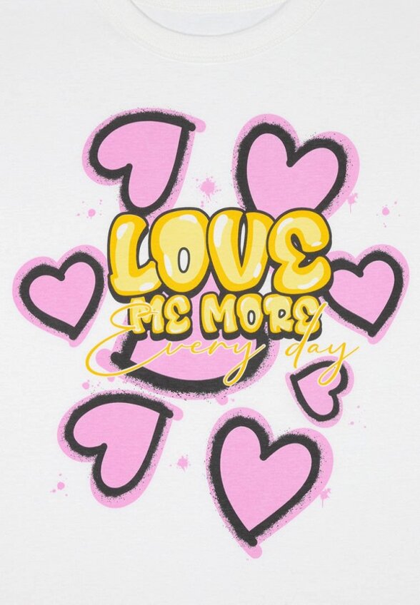 Футболка Апрель