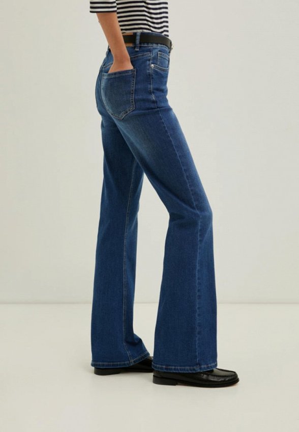 Джинсы Finn Flare