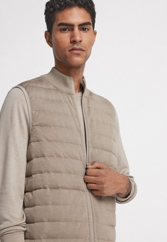 Жилет утепленный Falconeri