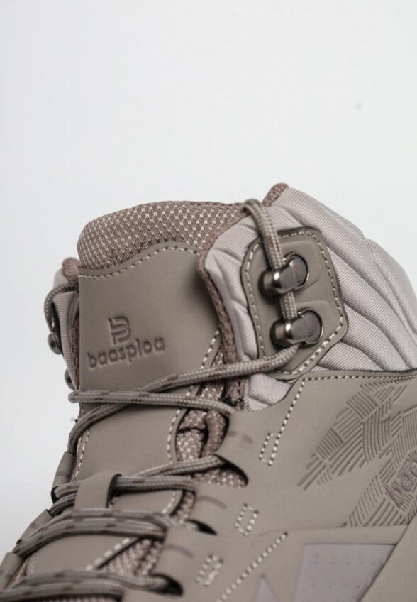 Кроссовки Baasploa