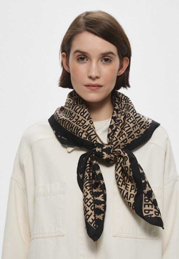 Платок Patrizia Pepe