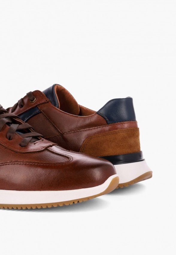 Кроссовки Quattrocomforto