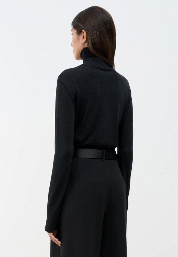 Водолазка Brusnika