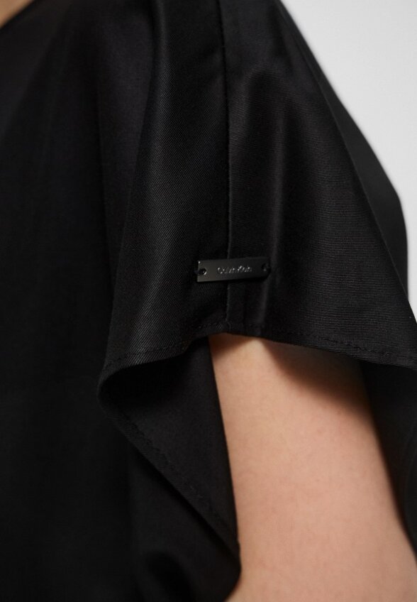 Платье Calvin Klein