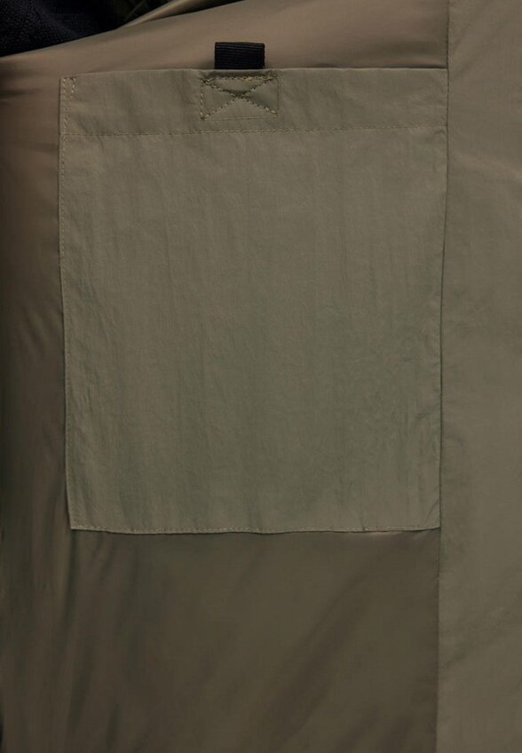 Куртка утепленная Baon