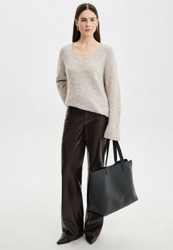 Пуловер Zarina