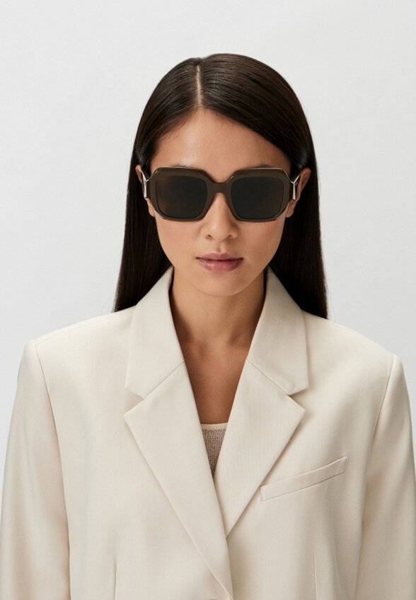 Очки солнцезащитные Prada