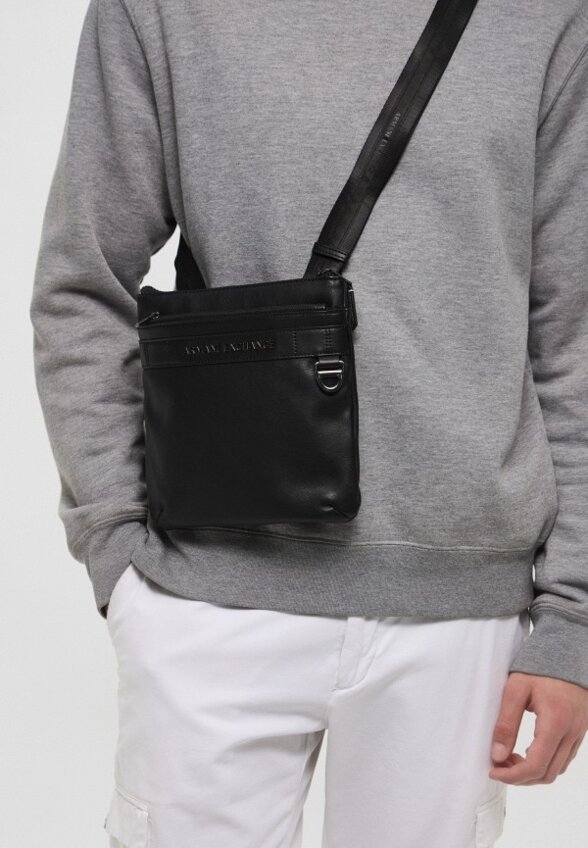 Сумка Armani Exchange