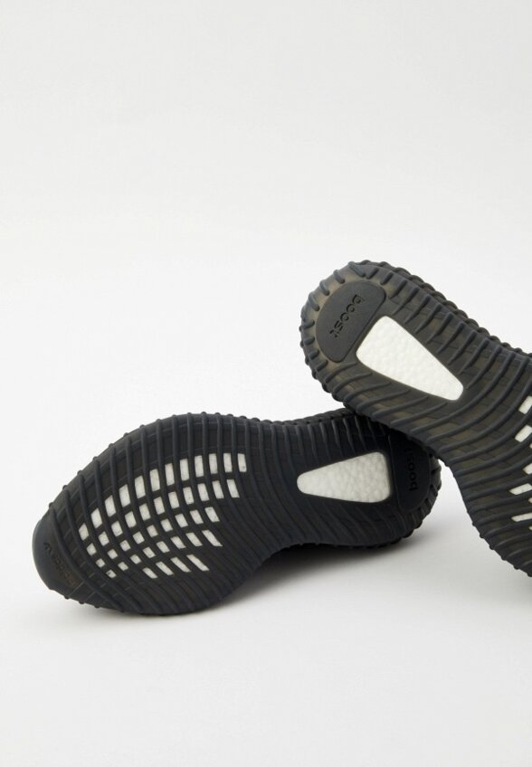 Кроссовки adidas YEEZY