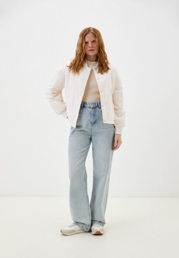 Бомбер Снежная Королева