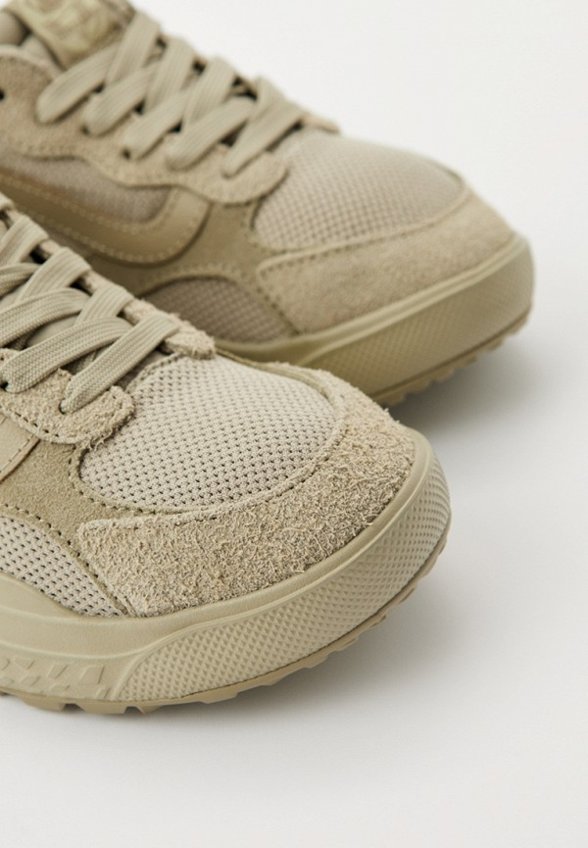Кроссовки Vans