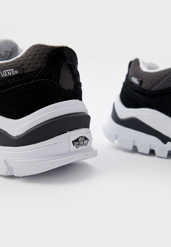 Кроссовки Vans