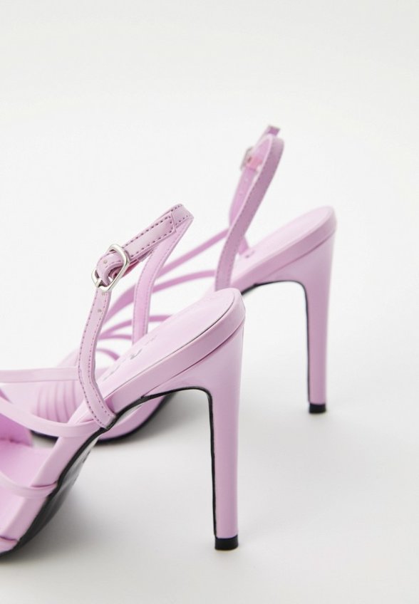 Босоножки Nume