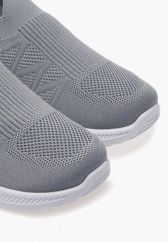 Кроссовки Tikkago