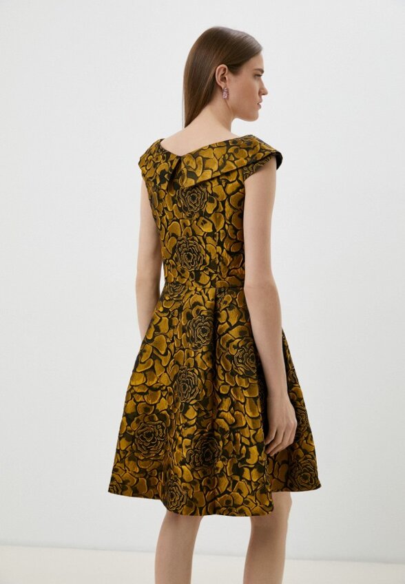 Платье MadaM T