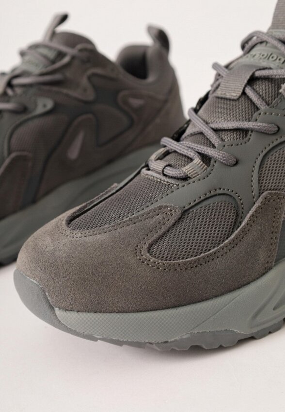 Кроссовки Baasploa