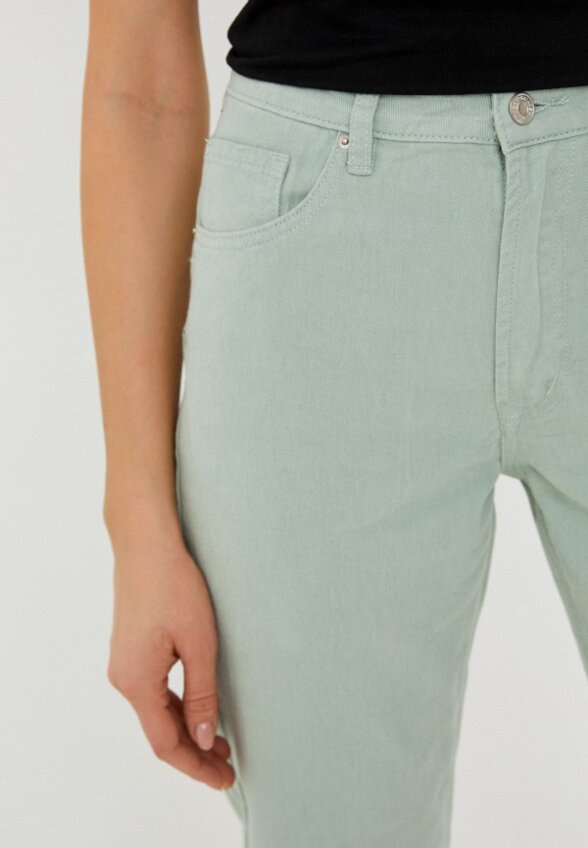 Джинсы Mossmore