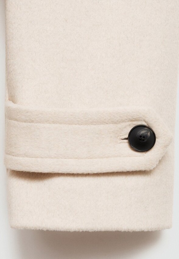 Полупальто Mango