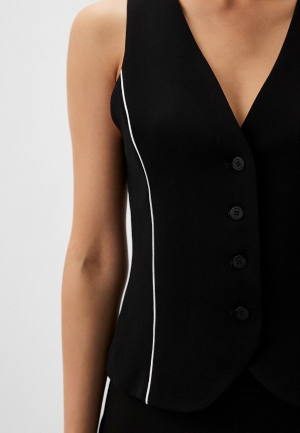 Жилет Caractere