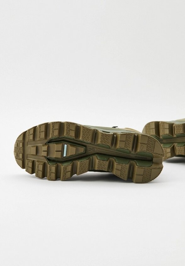 Кроссовки On