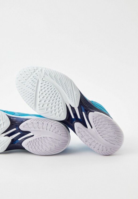 Кроссовки ASICS