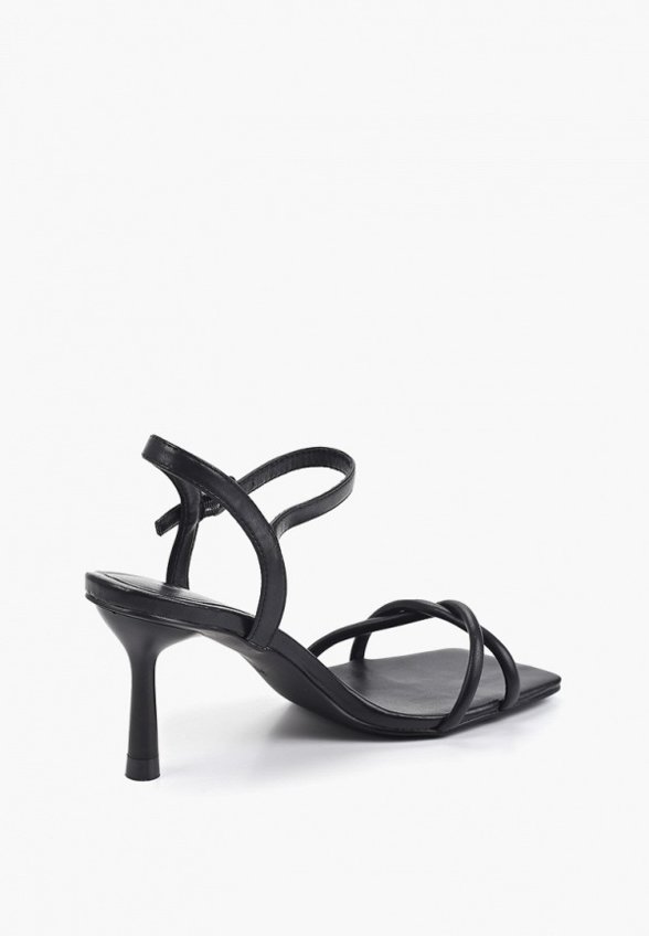 Босоножки Betsy