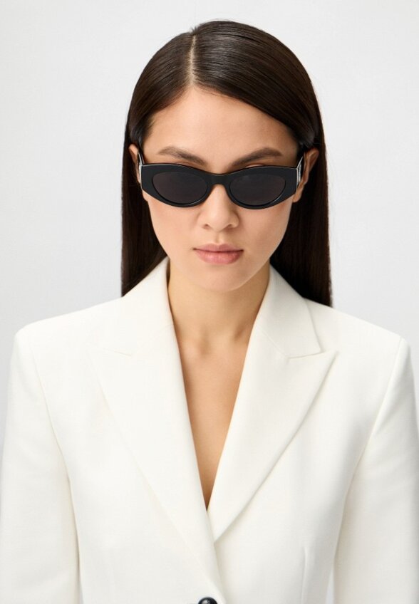 Очки солнцезащитные Calvin Klein Jeans