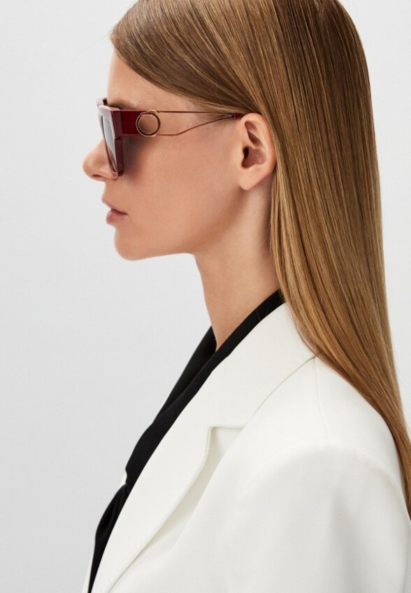 Очки солнцезащитные Trussardi