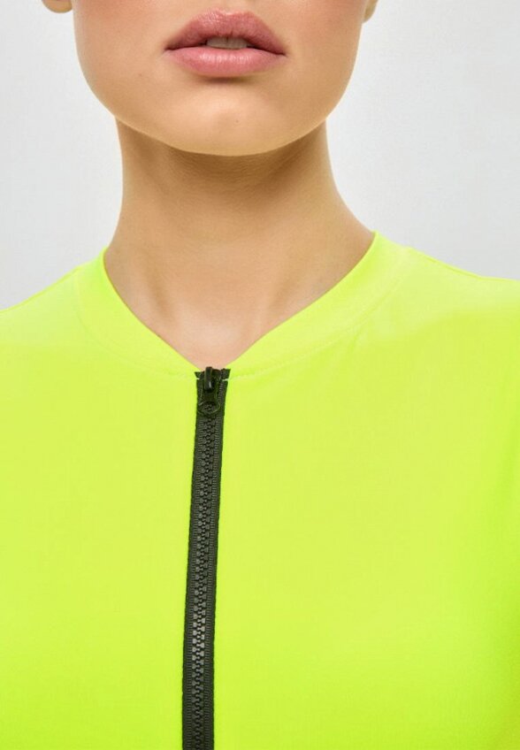 Топ спортивный Fitbomb