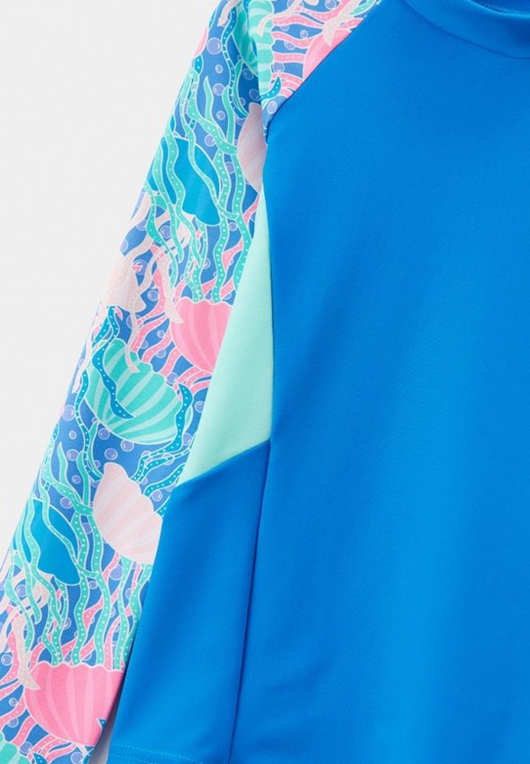 Лонгслив Emdi