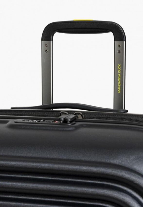 Чемодан Mandarina Duck