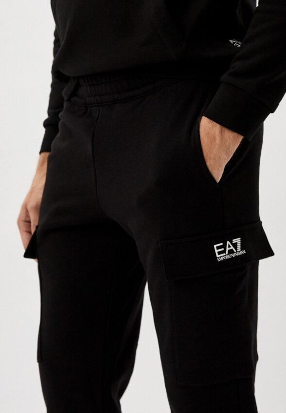 Брюки спортивные EA7