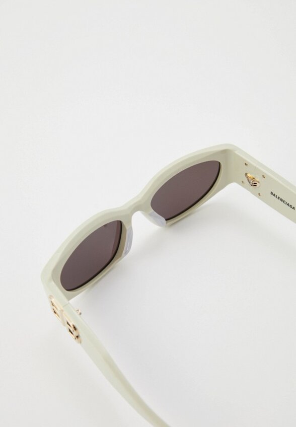 Очки солнцезащитные Balenciaga