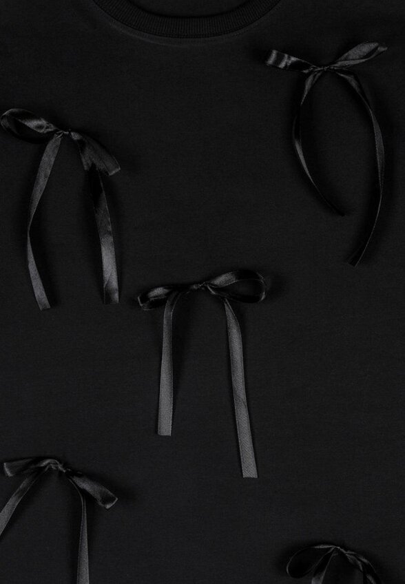 Футболка Апрель