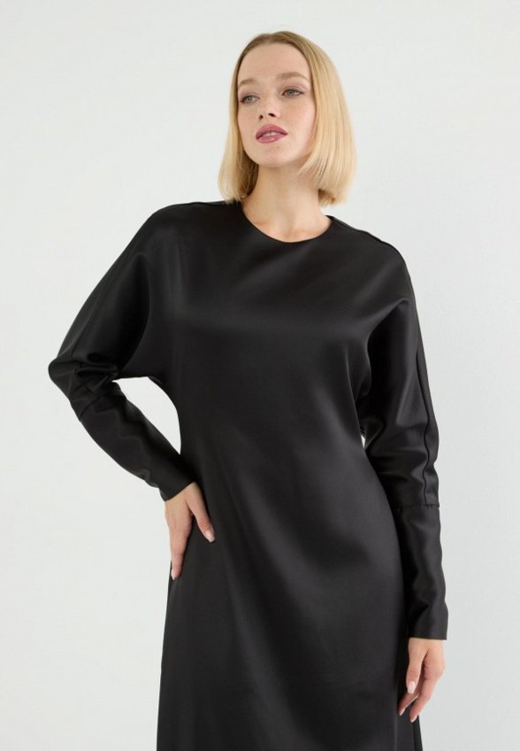 Платье Vestiri