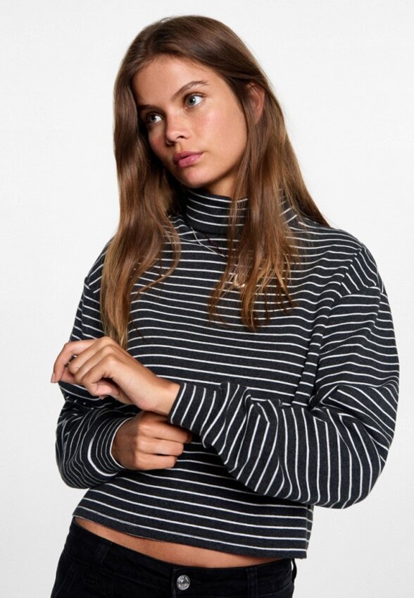 Водолазка Mango Teen