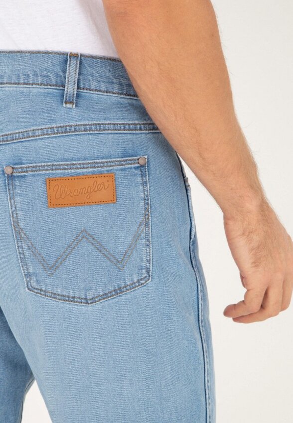 Джинсы Wrangler
