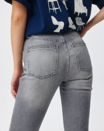Джинсы 407 REGULAR FIT женщинам
